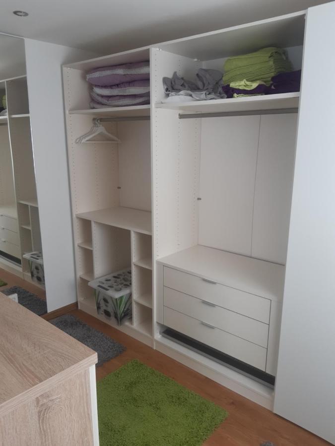 Hochwertige Und Moderne Ferienwohnung Huber Neuweiler  Bagian luar foto